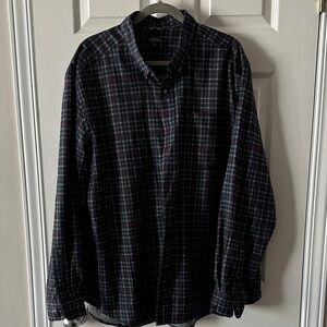 Men's Dark Plaid Button-Down Shirt